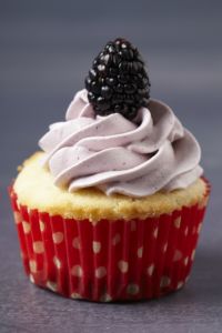 A Winning Blackberry Lemon Cupcake