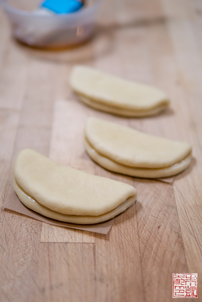 Folded Buns for Steaming