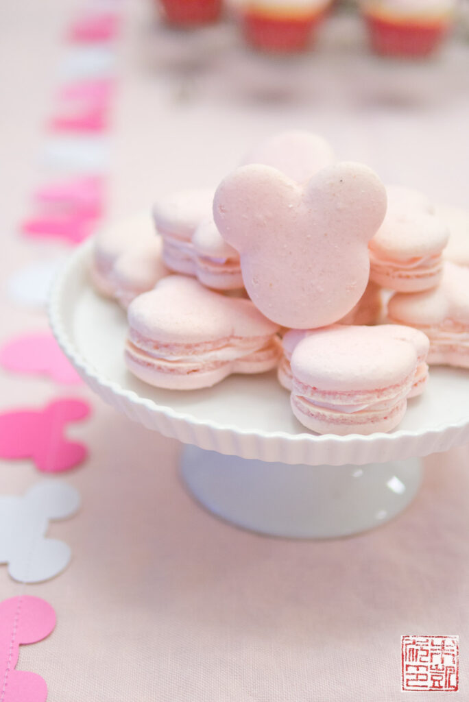 Minnie Mouse Macarons