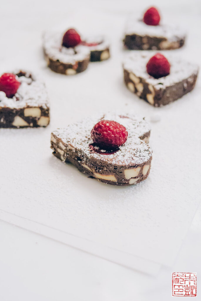 raspberry-little-heart-brownies