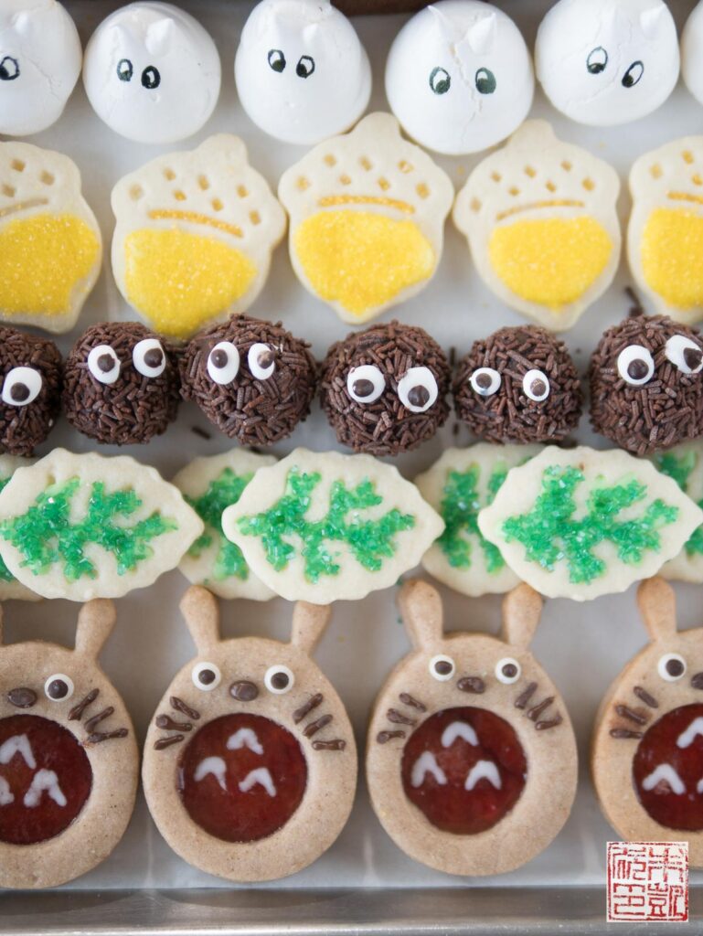 Totoro Cookie Box Closeup