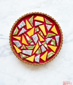 Cranberry Curd Speculoos Tart