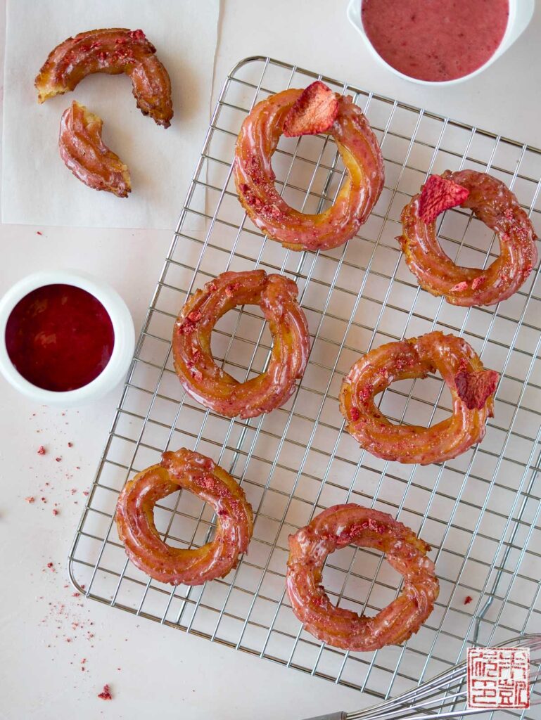 Strawberry Crullers