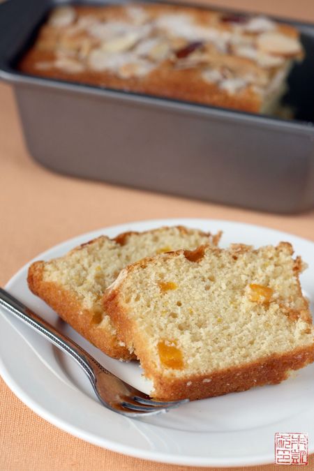 Apricotalmondloaf1byanitachudessertfirst