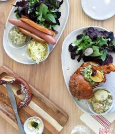 Wursthall Flatlay